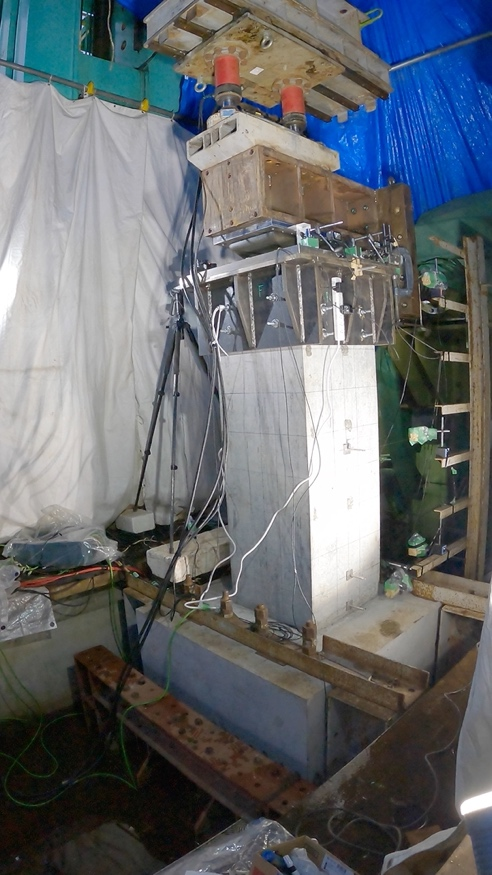 クリックして拡大 Figure. 3 Test to evaluate a component that induces damage (with a load twice as large (2δy) as the horizontal displacement at the time of yielding of reinforcement at the outermost edge of the pillar section)