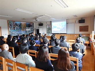 写真-3森吉山ダム概要説明